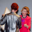 14. juni: The Queen Sonja Nordic Art Award deles ut for første gang. Det nyetablerte kunststipendet ble tildelt den finske grafikeren Tiina Kivinen, og Dronningen sto selv for utdelingen (Foto: Stian Lysberg Solum / NTB scanpix)